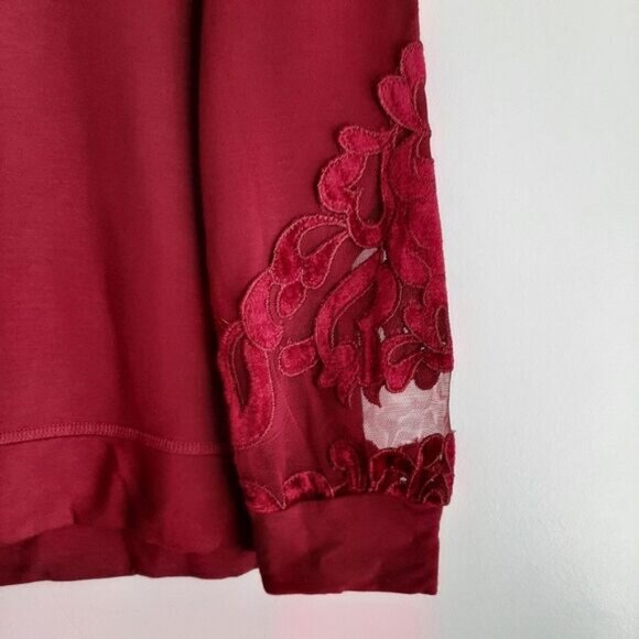 MAURICES / Lace Applique Sweatshirt Crewneck Top Wine Burgundy Sz S - Picture 9 of 13